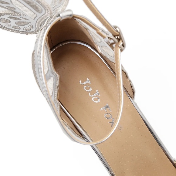 ***SOLD*** 🌪️🫧 Silver Patent Butterfly Heels 🫧🌪️ Size EUR 40 (AU 9) - Picture 10 of 15